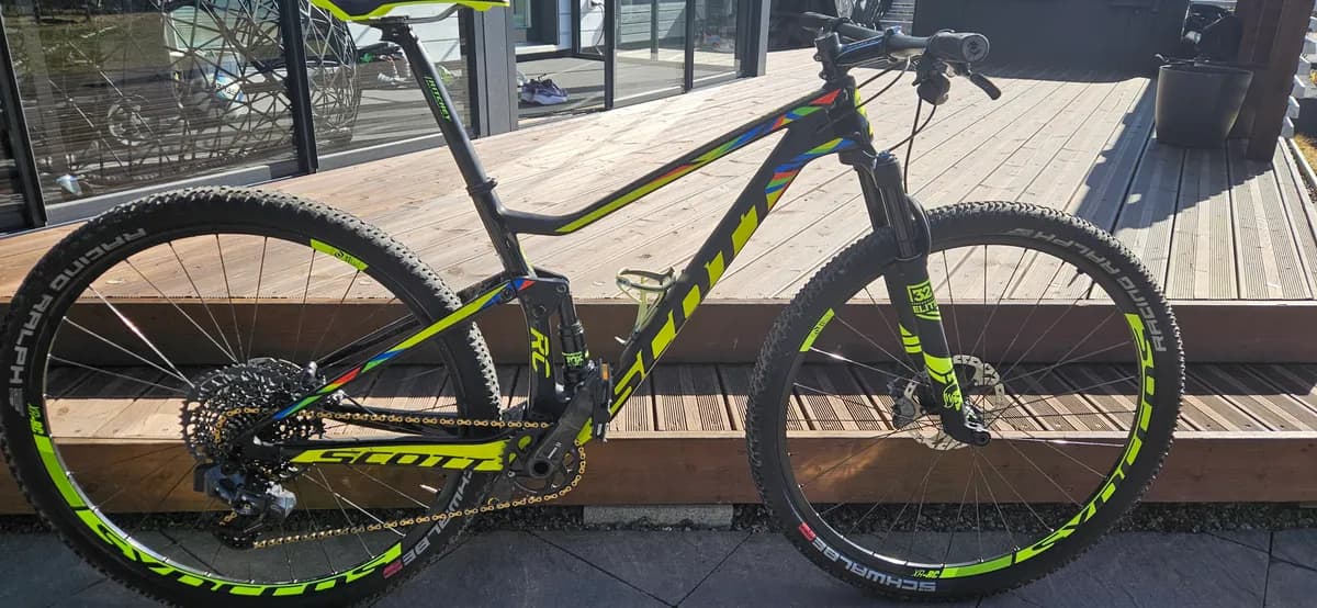 Scott Spark RC900 "Glorious" erikoismalli