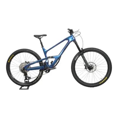 Cannondale Jekyll 2 - käytetty täysjoustomaastopyörä