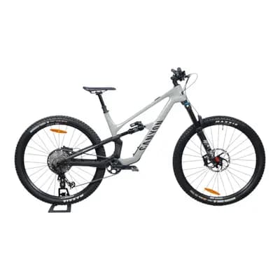 Canyon Spectral CF 7 - käytetty maastopyörä